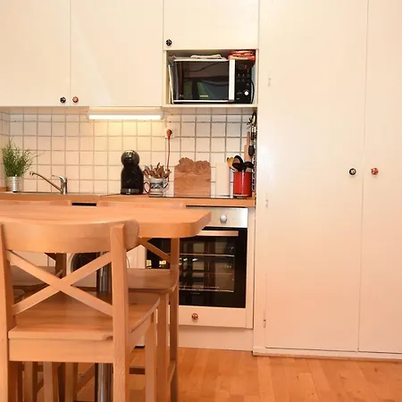 Apartment Triolet 3 *